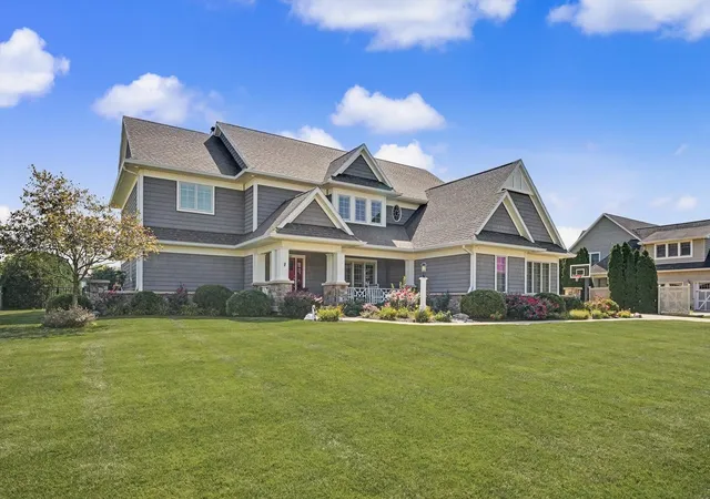 Photo 2 of Single family home for sale at 1706 Mullikin Dr, Champaign, IL 61822 | MLS# 12735246 | Listing updated on 2026-09-15