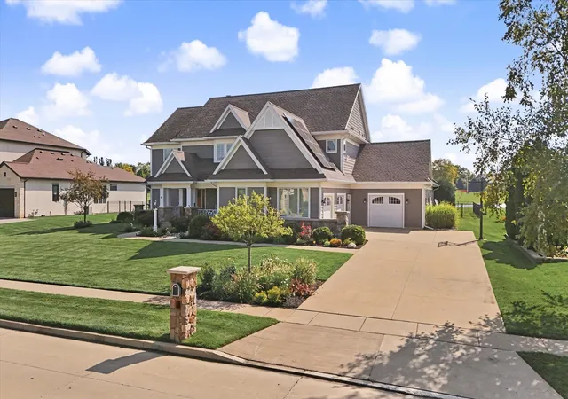 Photo 3 of Single family home for sale at 1706 Mullikin Dr, Champaign, IL 61822 | MLS# 12735246 | Listing updated on 2026-09-15
