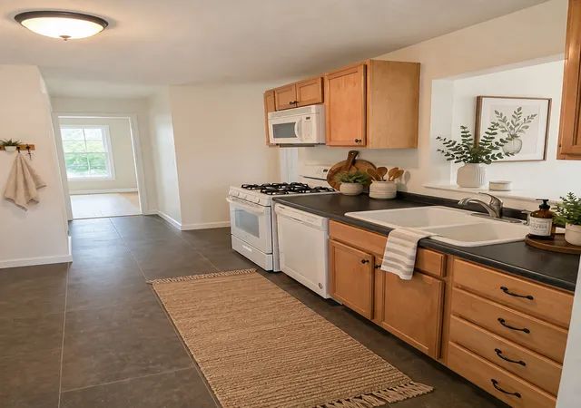 Photo 3 of Single family home for sale at 6930 Glenn Ct, Woodridge, IL 60517 | MLS# 12735253 | Listing updated on 2026-09-12
