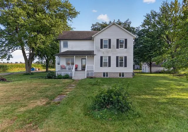 Photo 1 of Single family home for sale at 35674 E 3200 North Rd, Reddick, IL 60961 | MLS# 12735283 | Listing updated on 2026-10-18