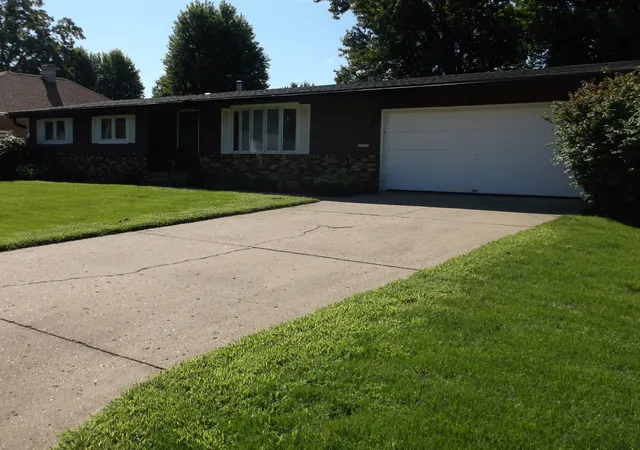 Photo 2 of Single family home for sale at 516 Orange St, Princeton, IL 61356 | MLS# 12735289 | Listing updated on 2026-09-14