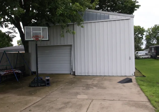 Photo 4 of Single family home for sale at 516 Orange St, Princeton, IL 61356 | MLS# 12735289 | Listing updated on 2026-09-14