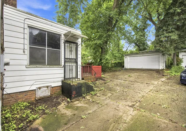 Photo 35 of Single family home for sale at 9310 S Vanderpoel Ave, Chicago, IL 60643 | MLS# 12735348 | Listing updated on 2026-08-27