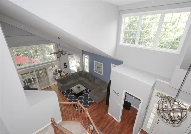 Photo 3 of Townhouse for sale at 44 Lakebreeze Ct, Lake Zurich, IL 60047 | MLS# 12735406 | Listing updated on 2026-09-21