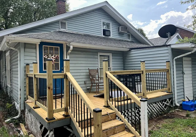 Photo 4 of Single family home for sale at 107 N 19th Street, Herrin, IL 62948 | MLS# 12735448 | Listing updated on 2026-10-13
