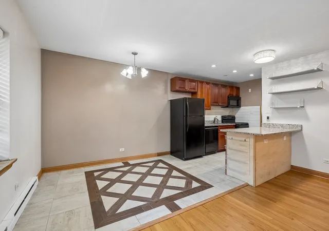 Listing Photo 5 - Condo for sale in building located at 409 Lathrop Ave, River Forest, IL 60305 - Unit #1B