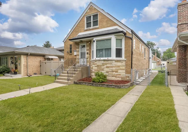 Photo 2 of Single family home for sale at 7620 W Gregory St, Chicago, IL 60656 | MLS# 12735537 | Listing updated on 2026-10-07