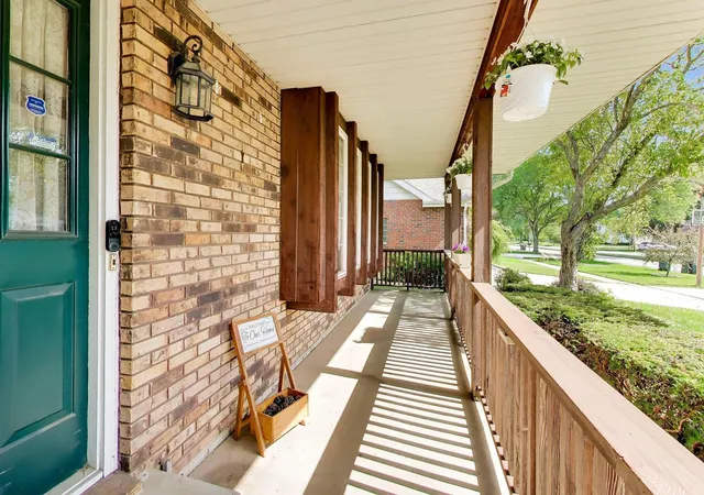 Photo 3 of Single family home for sale at 18026 State Line Ave, Lansing, IL 60438 | MLS# 12735570 | Listing updated on 2026-09-30