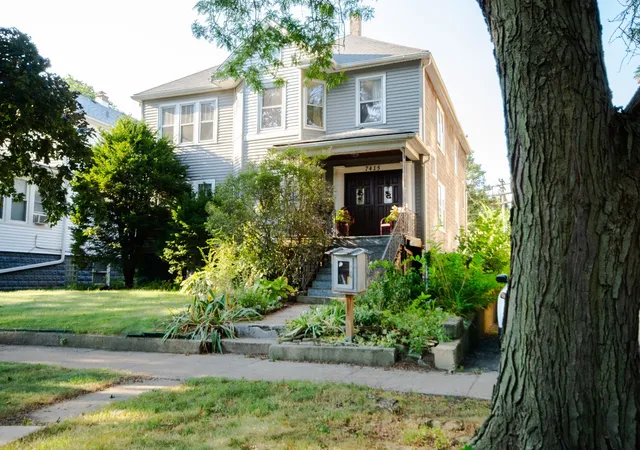 Photo 2 of Single family home for sale at 7415 Dixon St, Forest Park, IL 60130 | MLS# 12735597 | Listing updated on 2026-09-19