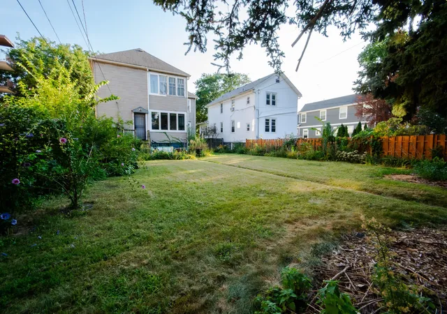 Photo 3 of Single family home for sale at 7415 Dixon St, Forest Park, IL 60130 | MLS# 12735597 | Listing updated on 2026-09-14