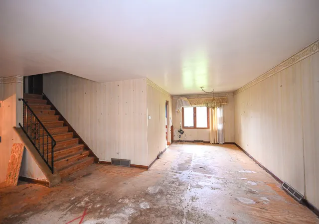 Photo 4 of Single family home for sale at 16417 Blair Ln, Oak Forest, IL 60452 | MLS# 12735618 | Listing updated on 2026-10-05