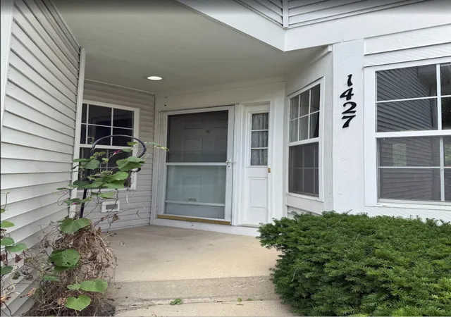 Photo 1 of Townhouse for sale at 1427 Meadowsedge Ln, Carpentersville, IL 60110 | MLS# 12735797 | Listing updated on 2026-09-17