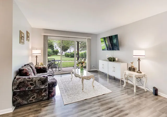 Photo 3 of Townhouse for sale at 1264 Williamsburg Dr #D1, Schaumburg, IL 60193 | MLS# 12735798 | Listing updated on 2026-09-23