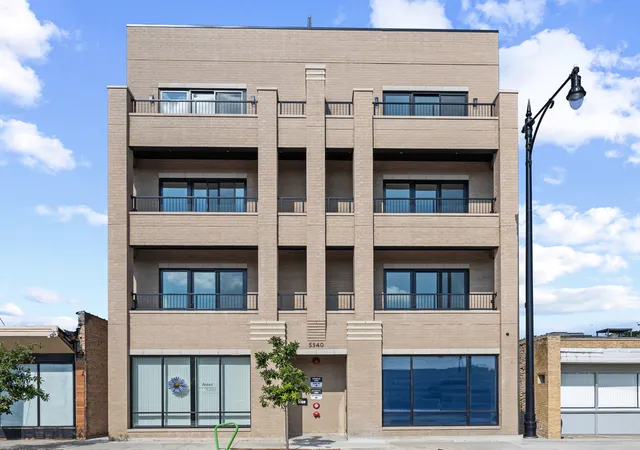 Photo 1 of Condo for sale at 5340 N Lincoln Ave #203, Chicago, IL 60625 | MLS# 12735857 | Listing updated on 2026-09-06