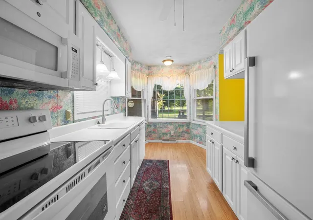 Photo 3 of Sale Pending at 3112 27th Avenue, Rock Island, IL 61201 | MLS# 12735862 | Listing updated on 2026-10-03
