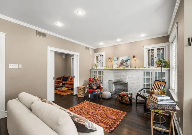 Photo 3 of Condo for sale at 4421 N Beacon St #1S, Chicago, IL 60640 | MLS# 12735943 | Listing updated on 2026-09-16