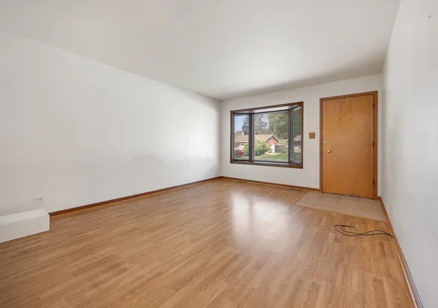 Photo 1 of Single family home for sale at 1086 Hickory Ln, Elk Grove Village, IL 60007 | MLS# 12735957 | Listing updated on 2026-09-20