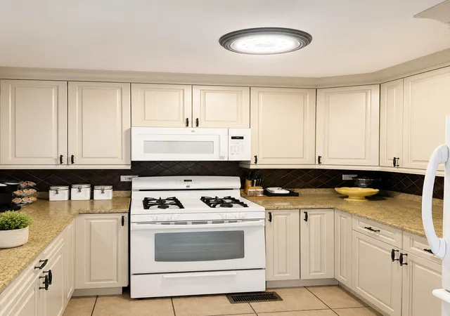 Photo 4 of Single family home for sale at 3611 S 55th Court, Cicero, IL 60804 | MLS# 12735987 | Listing updated on 2026-09-19