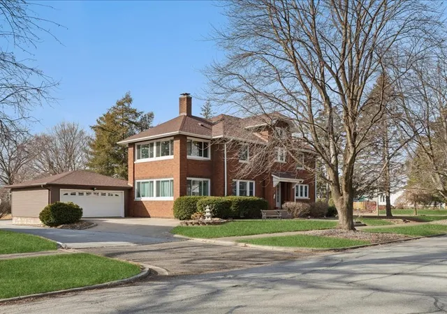 Photo 2 of Single family home for sale at 2311 12th Street, Moline, IL 61265 | MLS# 12736039 | Listing updated on 2026-09-23