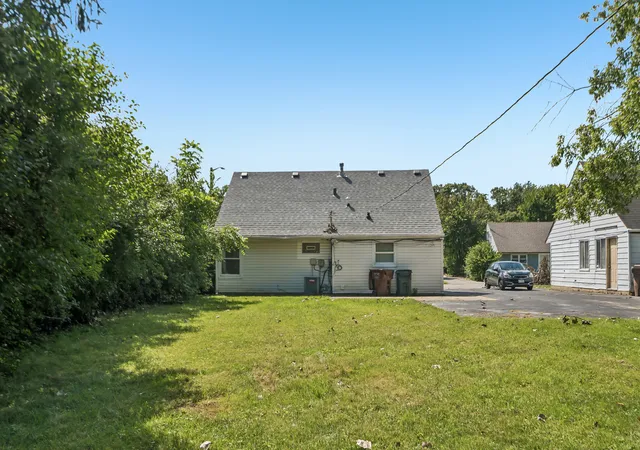 Photo 4 of Single family home for sale at 264 Arcadia St, Park Forest, IL 60466 | MLS# 12736073 | Listing updated on 2026-10-01