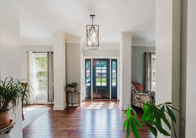 Photo 2 of Single family home for sale at 16036 Inverrary Ln, Bloomington, IL 61705 | MLS# 12736119 | Listing updated on 2026-09-15