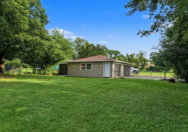 Photo 2 of Single family home for sale at 5601 Lee Ave, Downers Grove, IL 60516 | MLS# 12736122 | Listing updated on 2026-10-07