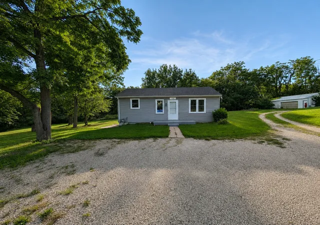 Photo 3 of Single family home for sale at 998 Rutland St, Marseilles, IL 61341 | MLS# 12736143 | Listing updated on 2026-09-16