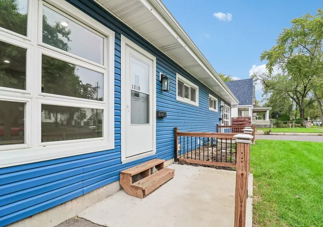 Photo 2 of Multi family home for sale at 1210 1212 Indian Ave, Aurora, IL 60505 | MLS# 12736163 | Listing updated on 2026-10-21