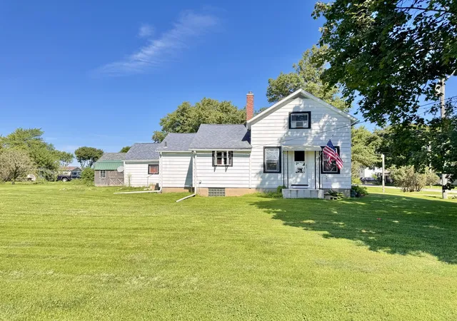 Photo 1 of Sale Pending at 1285 Hickory St, Eldena, IL 61324 | MLS# 12736168 | Listing updated on 2026-09-23