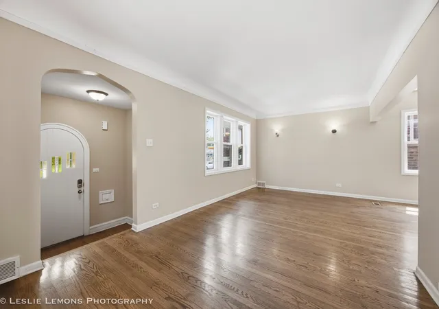Photo 3 of Single family home for sale at 2528 Ridgeland Ave, Berwyn, IL 60402 | MLS# 12736170 | Listing updated on 2026-10-02