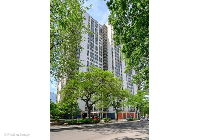 Photo 2 of Condo for sale at 1360 N Sandburg Ter #1106C, Chicago, IL 60610 | MLS# 12736182 | Listing updated on 2026-09-14