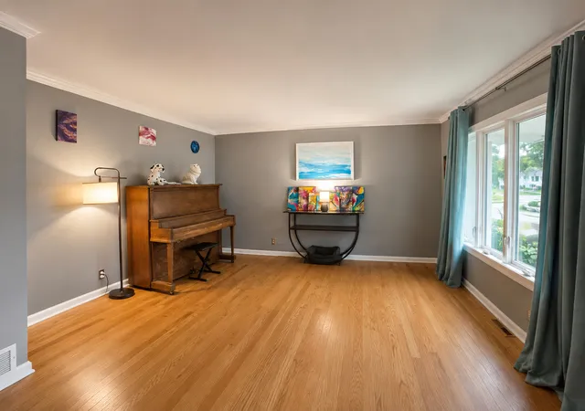 Photo 2 of Single family home for sale at 49 Briarcliff Rd, Montgomery, IL 60538 | MLS# 12736193 | Listing updated on 2026-08-29