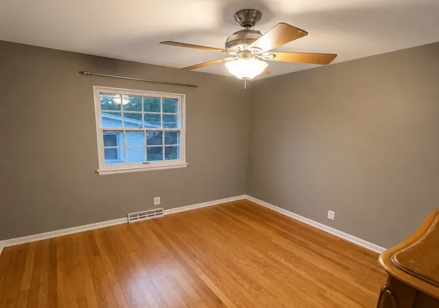 Photo 3 of Single family home for sale at 49 Briarcliff Rd, Montgomery, IL 60538 | MLS# 12736193 | Listing updated on 2026-08-29