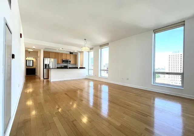 Photo 4 of Condo for sale at 1250 S Michigan Ave #1209, Chicago, IL 60605 | MLS# 12736200 | Listing updated on 2026-09-23