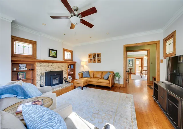 Photo 3 of Single family home for sale at 460 Lenox St, Oak Park, IL 60302 | MLS# 12736227 | Listing updated on 2026-09-22