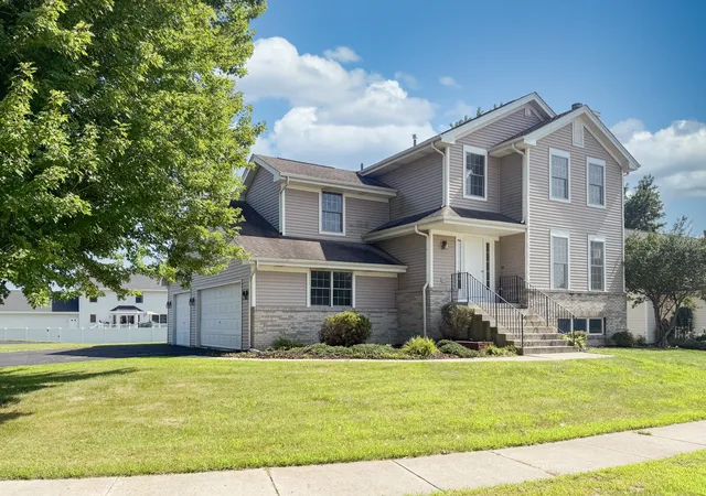 Photo 2 of Single family home for sale at 12297 Paisley Dr, Loves Park, IL 61111 | MLS# 12736235 | Listing updated on 2026-09-23
