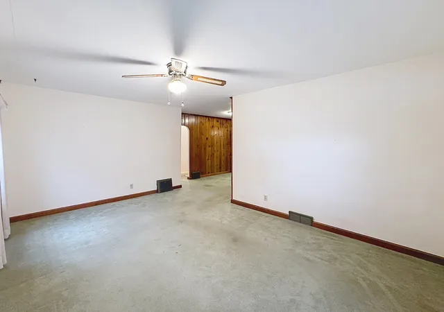 Photo 4 of Single family home for sale at 2117 23rd Avenue, Rock Island, IL 61201 | MLS# 12736370 | Listing updated on 2026-09-22
