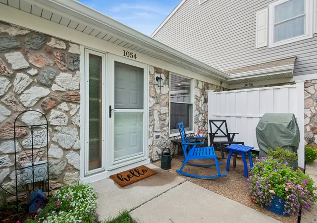 Photo 3 of Townhouse for sale at 1054 Brunswick Harbor #0, Schaumburg, IL 60193 | MLS# 12736430 | Listing updated on 2026-09-16