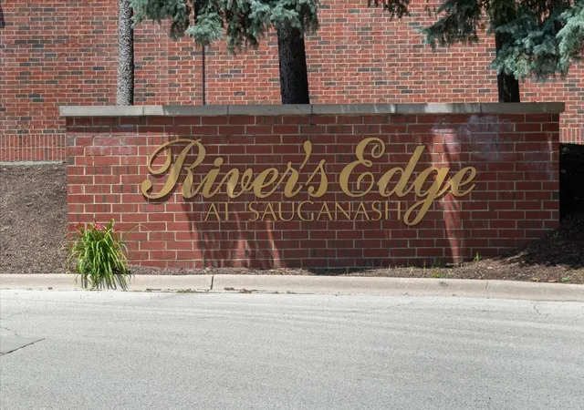 Listing Photo 3 - Condo for sale in building located at 5360 N Lowell Ave, Chicago, IL 60630 - Unit #311