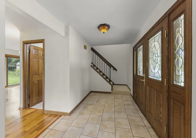 Photo 2 of Single family home for sale at 8 Keystone Ct, Bolingbrook, IL 60440 | MLS# 12736638 | Listing updated on 2026-10-07