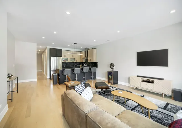 Photo 3 of Condo for sale at 1456 N Western Ave #1, Chicago, IL 60622 | MLS# 12736684 | Listing updated on 2026-09-16