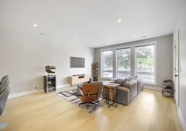 Listing Photo 5 - Condo for sale in building located at 1456 N Western Ave, Chicago, IL 60622 - Unit #1