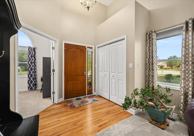 Photo 3 of Single family home for sale at 1716 Kingtree Dr, Morris, IL 60450 | MLS# 12736696 | Listing updated on 2026-09-27