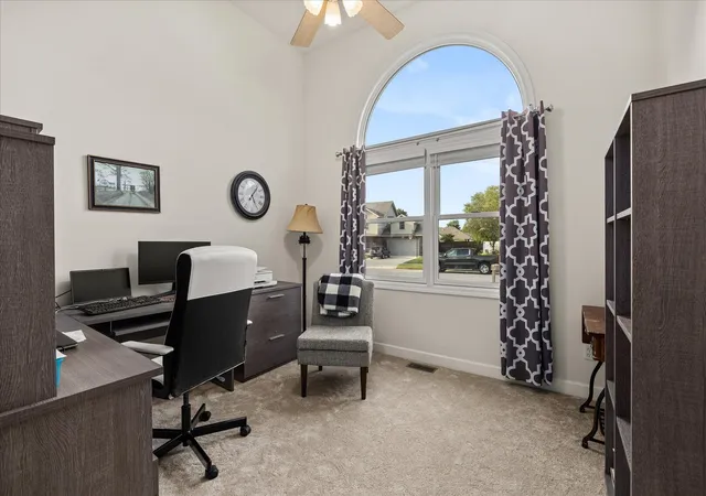 Photo 4 of Single family home for sale at 1716 Kingtree Dr, Morris, IL 60450 | MLS# 12736696 | Listing updated on 2026-09-27