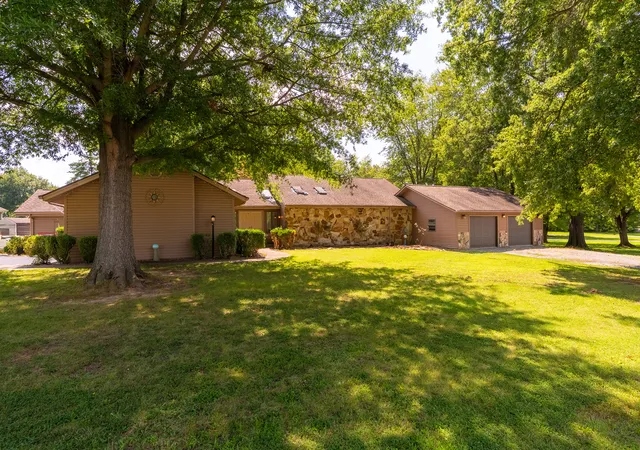 Photo 2 of Single family home for sale at 1109 Mockingbird Ln, Carterville, IL 62918 | MLS# 12736714 | Listing updated on 2026-09-06