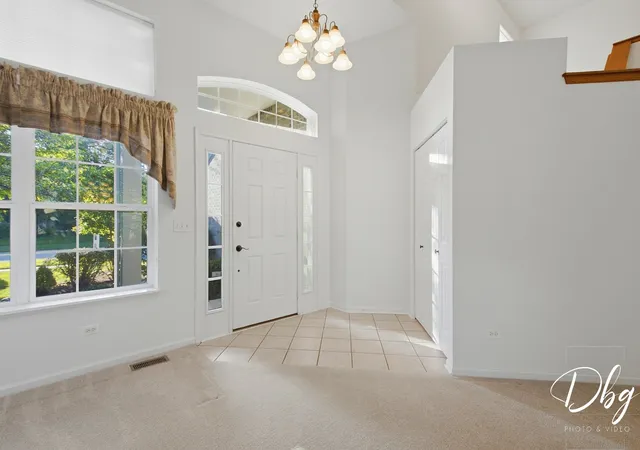 Photo 3 of Single family home for sale at 526 Middlebury Dr, Lake Villa, IL 60046 | MLS# 12736726 | Listing updated on 2026-09-28