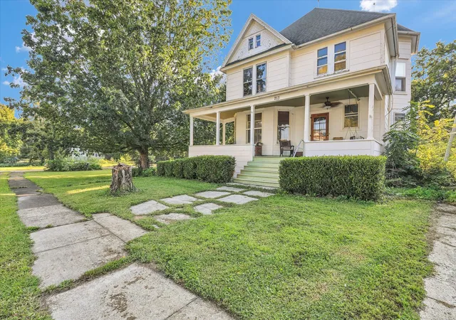 Photo 3 of Single family home for sale at 213 N Hunt St, Melvin, IL 60952 | MLS# 12736746 | Listing updated on 2026-08-27