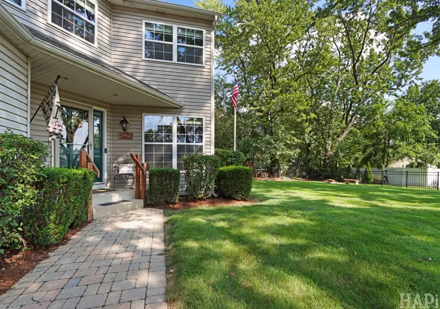 Photo 4 of Single family home for sale at 27961 N Myrtle St, Wauconda, IL 60084 | MLS# 12736777 | Listing updated on 2026-09-21