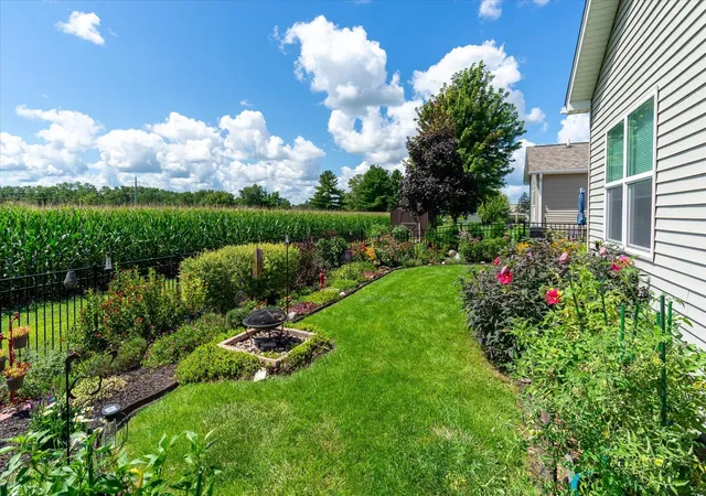 Photo 4 of House for sale at 364 Ator Dr #B, Lasalle, IL 61301 | MLS# 12736799 | Listing updated on 2026-09-21