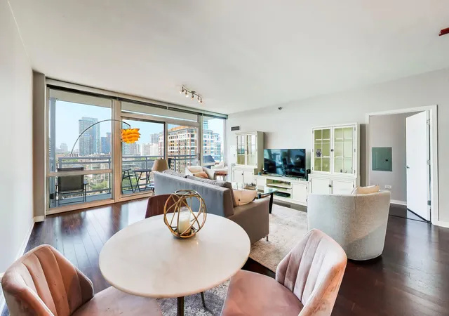 Photo 4 of Sale Pending at 757 N Orleans St #1105, Chicago, IL 60654 | MLS# 12736885 | Listing updated on 2026-09-30